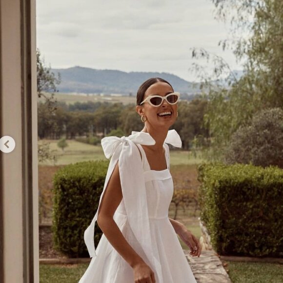 DISSH AISLE PEARL LINEN BOW MINI DRESS *NWT* AU 8 US 4 EU 36 - Picture 2 of 6